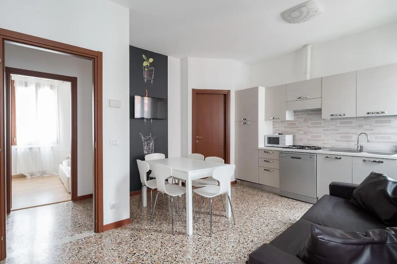 San Polo Canal View Apartments By Wonderful Italy Venedig