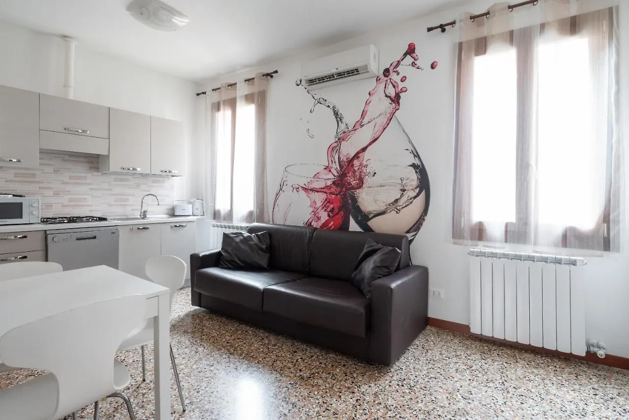 San Polo Canal View Apartments By Wonderful Italy Venedig