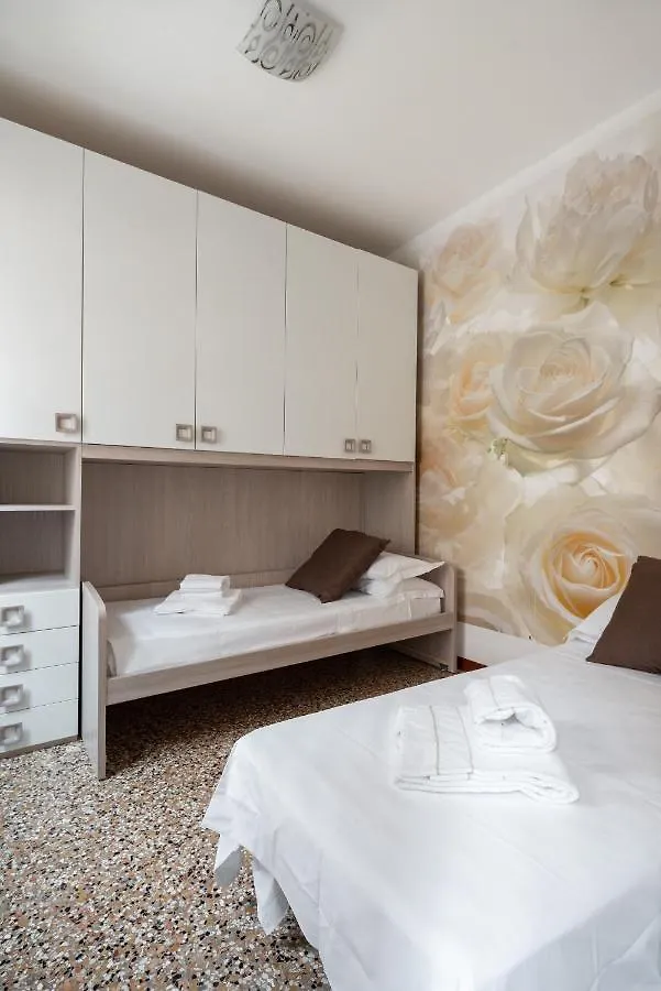 San Polo Canal View Apartments By Wonderful Italy Venedig Italien
